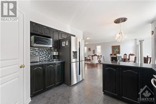 412 June Court, Ottawa, ON - Indoor Photo Showing Kitchen