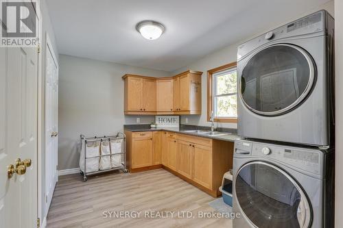 2760 Napperton Drive, Adelaide Metcalfe, ON - Indoor Photo Showing Laundry Room