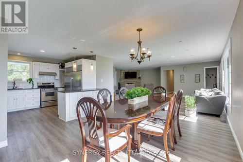 2760 Napperton Drive, Adelaide Metcalfe, ON - Indoor Photo Showing Dining Room