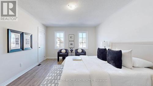 5 Stennett Drive, Georgina, ON - Indoor Photo Showing Bedroom