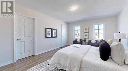 5 Stennett Drive, Georgina, ON - Indoor Photo Showing Bedroom