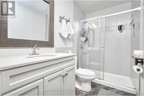 185 Pickett Crescent, Barrie, ON - Indoor Photo Showing Bathroom