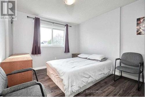 185 Pickett Crescent, Barrie, ON - Indoor Photo Showing Bedroom