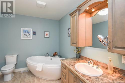 102 Mazerolle Street, Shippagan, NB - Indoor Photo Showing Bathroom