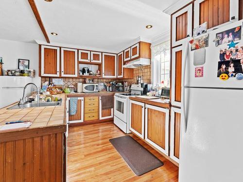 Kitchen - 1196  - 1198 Rue Beaugrand, Acton Vale, QC - Indoor Photo Showing Kitchen With Double Sink