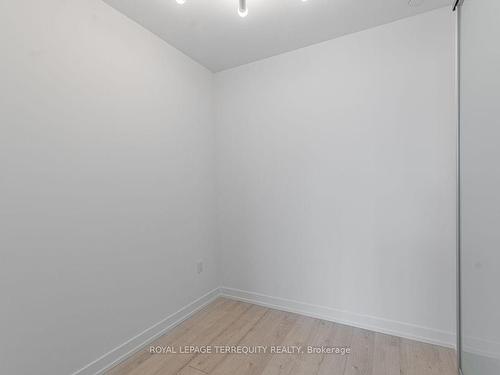 2605-33 Helendale Ave, Toronto, ON - Indoor Photo Showing Other Room