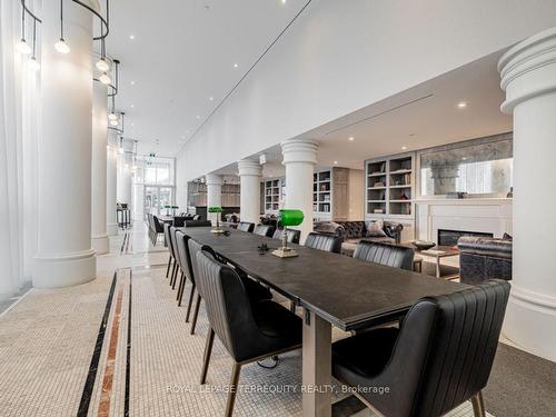 2605-33 Helendale Ave, Toronto, ON - Indoor Photo Showing Dining Room