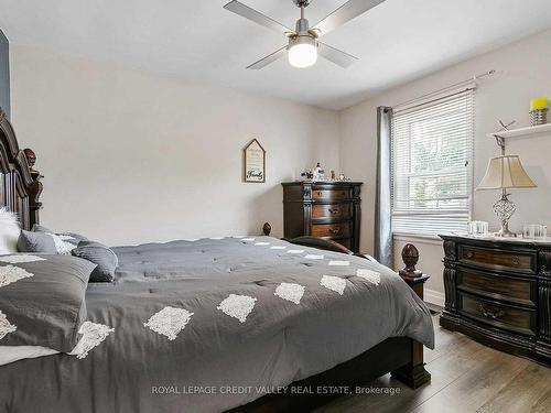 58 Henry St, Cambridge, ON - Indoor Photo Showing Bedroom