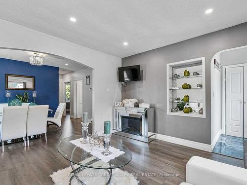 58 Henry St, Cambridge, ON - Indoor Photo Showing Living Room With Fireplace