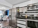 58 Henry St, Cambridge, ON  - Indoor Photo Showing Kitchen With Stainless Steel Kitchen 