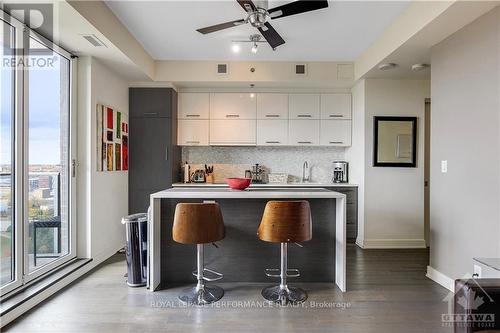 1204 - 428 Sparks Street, Ottawa, ON - Indoor Photo Showing Kitchen With Upgraded Kitchen