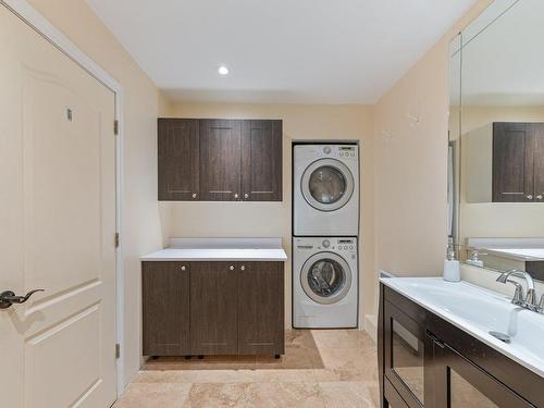 Bathroom - 3544 Ch. Du Lac-Legault, Sainte-Lucie-Des-Laurentides, QC - Indoor Photo Showing Laundry Room