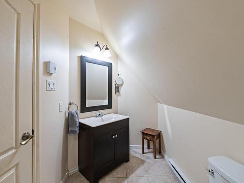 Bathroom - 3544 Ch. Du Lac-Legault, Sainte-Lucie-Des-Laurentides, QC - Indoor Photo Showing Bathroom