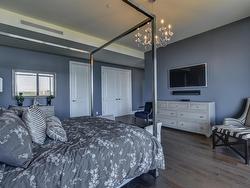 Master bedroom - 