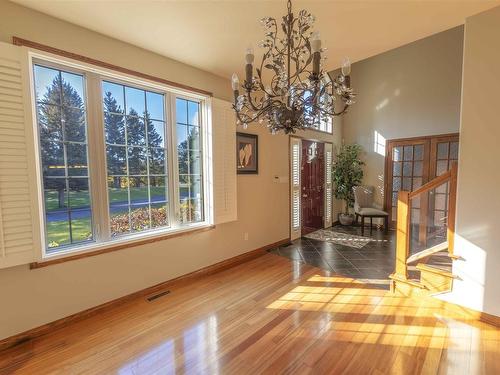 1914 Oliver Road, Thunder Bay, ON - Indoor Photo Showing Other Room