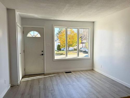 14 Ryde Avenue, Thunder Bay, ON - Indoor Photo Showing Other Room