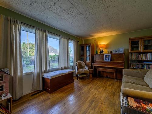 503 Fortune Drive, Kamloops, BC - Indoor Photo Showing Other Room