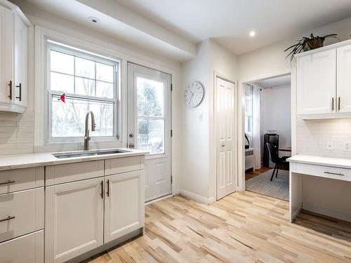 Cuisine - 8156 Ch. Wavell, Côte-Saint-Luc, QC - Indoor Photo Showing Kitchen