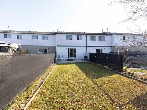 366 Wentworth Crescent, Thunder Bay, ON - Outdoor