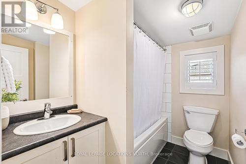 318 Maple Street, Collingwood, ON - Indoor Photo Showing Bathroom