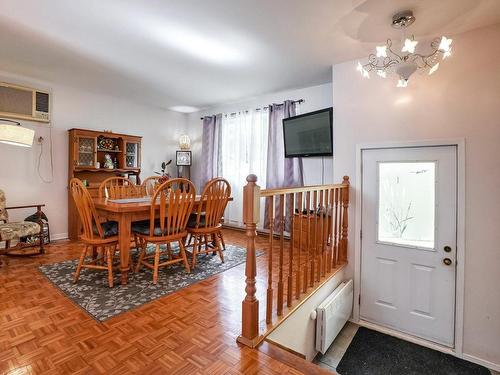 Hall d'entrÃ©e - 374 Rue Du Prince-Albert, Otterburn Park, QC - Indoor Photo Showing Dining Room