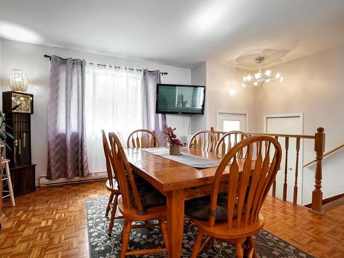 Salle Ã  manger - 374 Rue Du Prince-Albert, Otterburn Park, QC - Indoor Photo Showing Dining Room