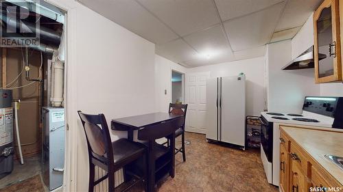 1622 Benson Bay, Regina, SK - Indoor Photo Showing Kitchen