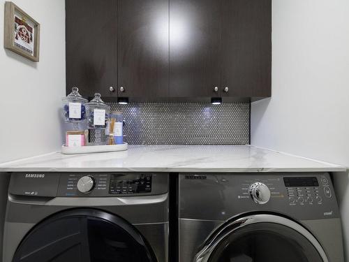 Salle de lavage - 89 Rue Du Ruisselet, Vaudreuil-Dorion, QC - Indoor Photo Showing Laundry Room