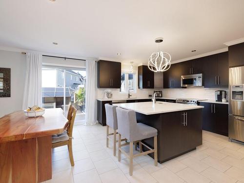 Cuisine - 89 Rue Du Ruisselet, Vaudreuil-Dorion, QC - Indoor Photo Showing Kitchen With Upgraded Kitchen