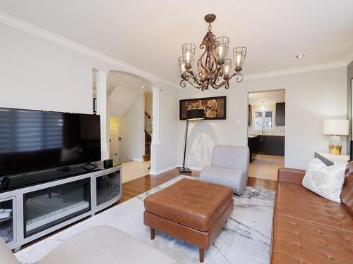 Salon - 89 Rue Du Ruisselet, Vaudreuil-Dorion, QC - Indoor Photo Showing Living Room