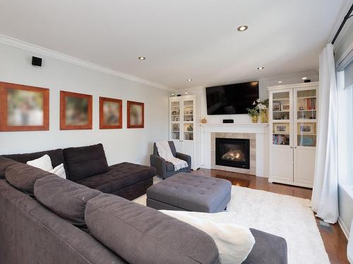 Dining room - 89 Rue Du Ruisselet, Vaudreuil-Dorion, QC - Indoor With Fireplace