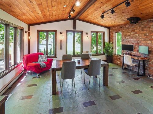 Salle Ã  manger - 385Z 2E Avenue, Crabtree, QC - Indoor Photo Showing Dining Room With Fireplace