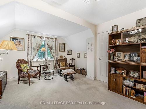 11 Hidden Forest Dr, Whitchurch-Stouffville, ON - Indoor Photo Showing Other Room