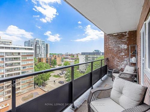 804-15 Elizabeth St N, Mississauga, ON - Outdoor With View With Exterior