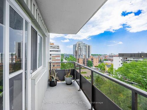 804-15 Elizabeth St N, Mississauga, ON - Outdoor With View With Exterior