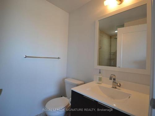 2708-56 Annie Craig Dr, Toronto, ON - Indoor Photo Showing Bathroom