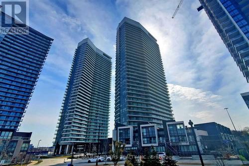 2501 - 115 Mcmahon Drive, Toronto, ON - Outdoor With Facade