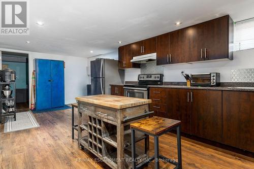 1554 Main Street E, Hamilton, ON - Indoor Photo Showing Kitchen