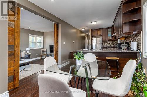 1554 Main Street E, Hamilton, ON - Indoor Photo Showing Dining Room