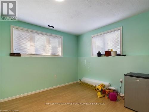 323 Peel Street, Saugeen Shores, ON - Indoor Photo Showing Other Room