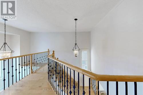 106 Colesbrook Road, Richmond Hill, ON - Indoor Photo Showing Other Room