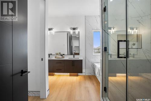 219 Aniskotaw Manor, Saskatoon, SK - Indoor Photo Showing Bathroom