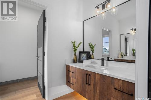 219 Aniskotaw Manor, Saskatoon, SK - Indoor Photo Showing Bathroom