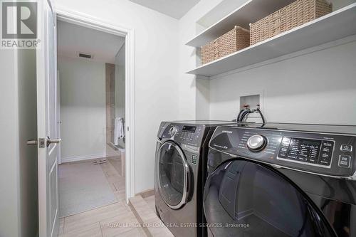 5I Brussels Street, Toronto, ON - Indoor Photo Showing Laundry Room