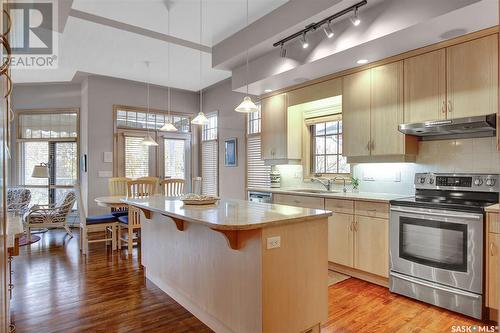 3324 Baneberry Drive, Regina, SK - Indoor Photo Showing Kitchen