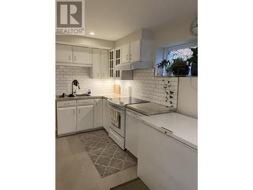 2502 Kerr Street, Terrace, BC - Indoor Photo Showing Kitchen With Upgraded Kitchen