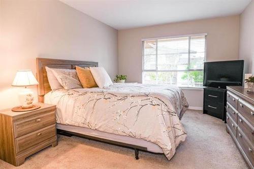 310 15185 22 Avenue, Surrey, BC - Indoor Photo Showing Bedroom