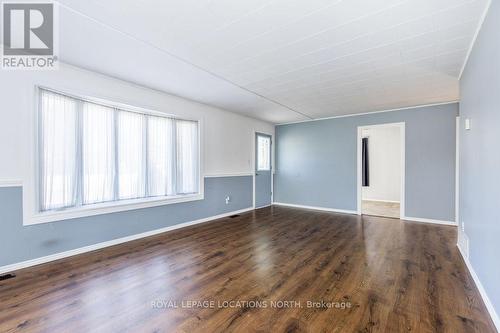 5358 Penetanguishene Road, Springwater, ON - Indoor Photo Showing Other Room