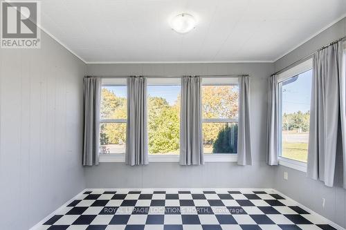 5358 Penetanguishene Road, Springwater, ON - Indoor Photo Showing Bedroom