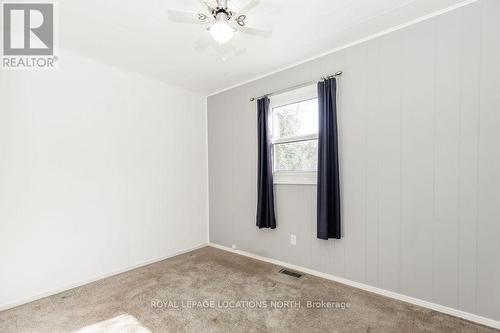 5358 Penetanguishene Road, Springwater, ON - Indoor Photo Showing Other Room